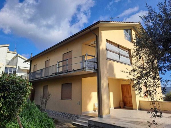 appartamento in vendita ad Amelia