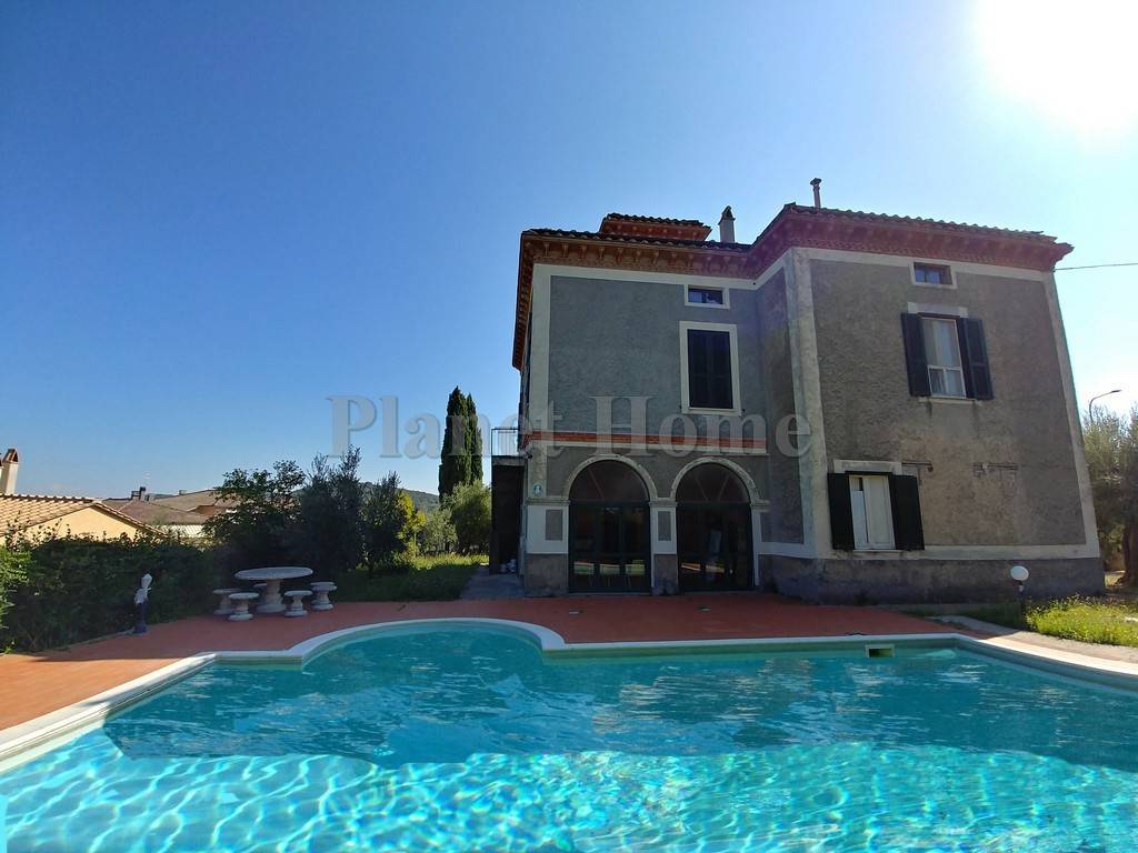 casa indipendente in vendita ad Amelia