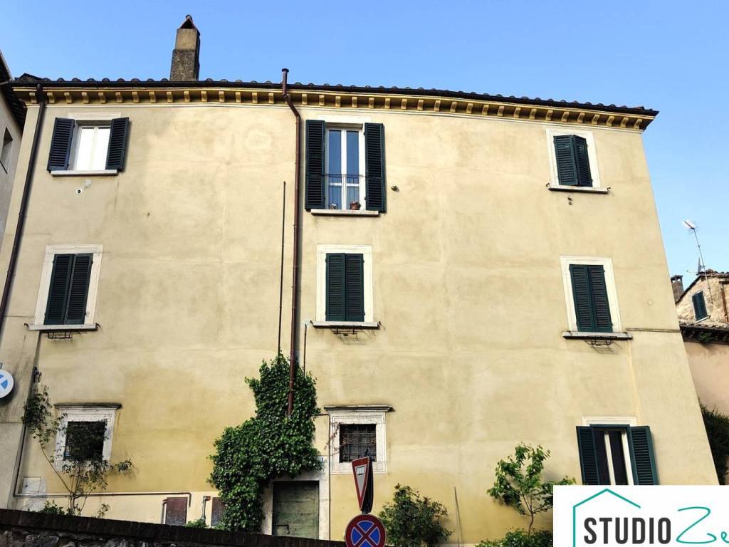 appartamento in vendita ad Amelia
