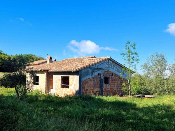 casa indipendente in vendita ad Amelia