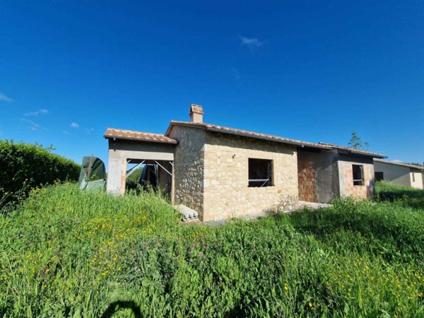 casa indipendente in vendita ad Amelia