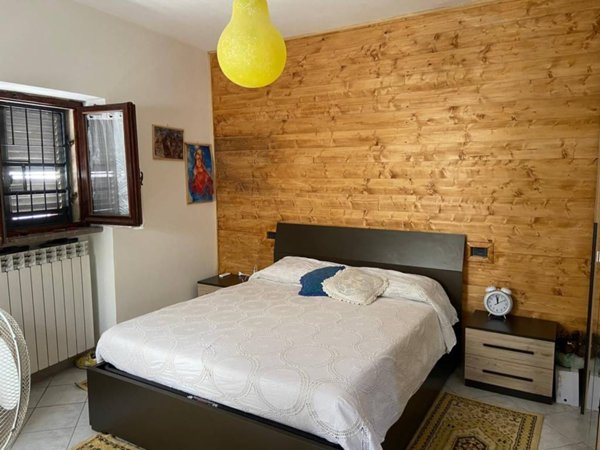 casa indipendente in vendita ad Amelia