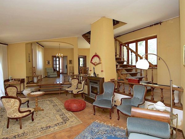casa indipendente in vendita ad Amelia