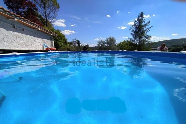 casa indipendente in vendita ad Amelia