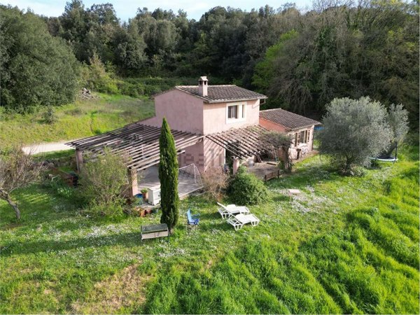 casa indipendente in vendita ad Amelia