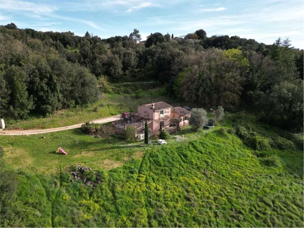 casa indipendente in vendita ad Amelia
