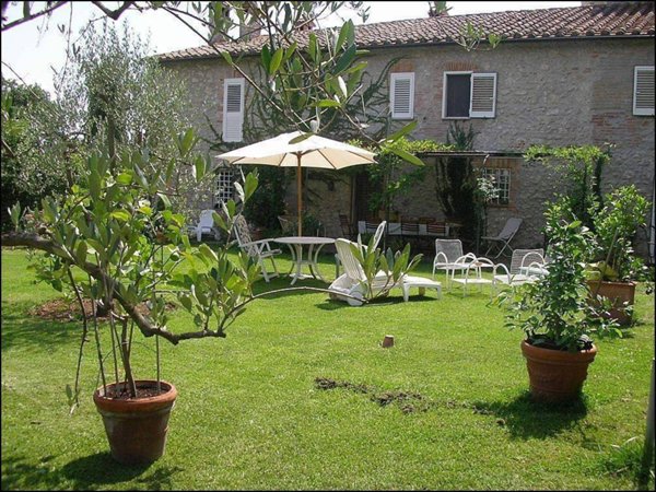 casa indipendente in vendita ad Amelia