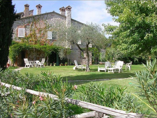 casa indipendente in vendita ad Amelia