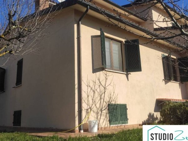 casa indipendente in vendita ad Amelia