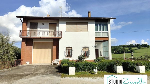 casa indipendente in vendita ad Amelia