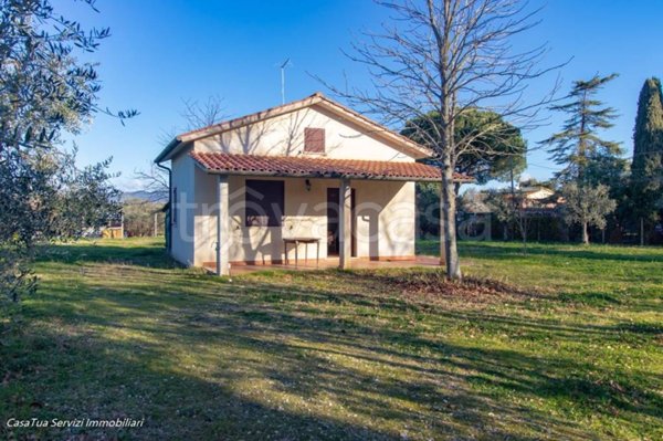 casa indipendente in vendita ad Amelia