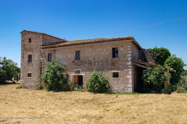 casa indipendente in vendita ad Amelia