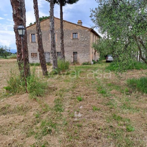 casa indipendente in vendita ad Amelia
