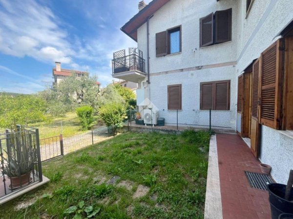 appartamento in vendita ad Amelia