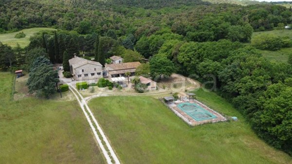 casa indipendente in vendita ad Amelia