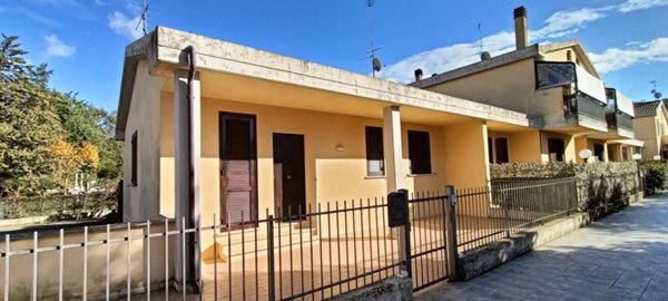 casa indipendente in vendita ad Amelia