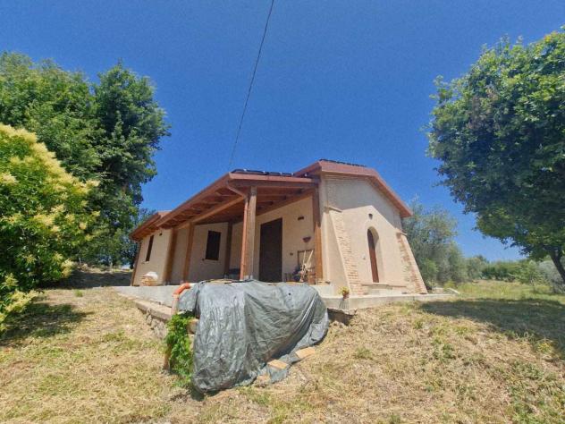 casa indipendente in vendita ad Amelia