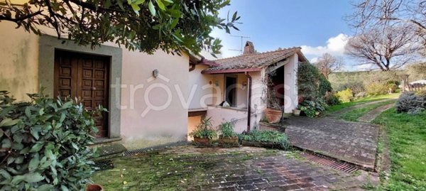 casa indipendente in vendita ad Amelia
