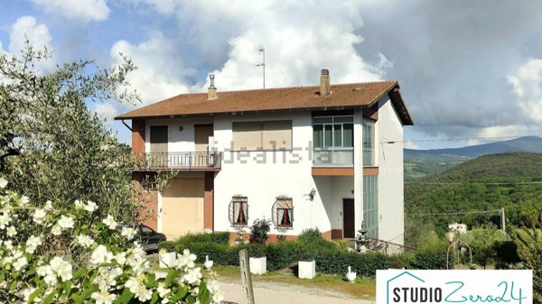 casa indipendente in vendita ad Amelia