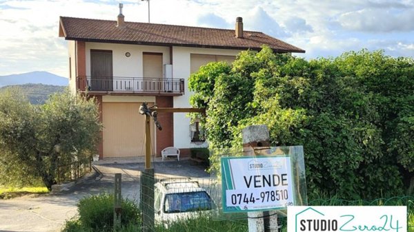 casa indipendente in vendita ad Amelia