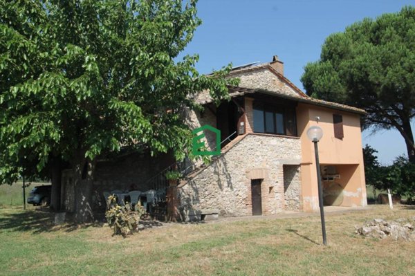 casa indipendente in vendita ad Amelia