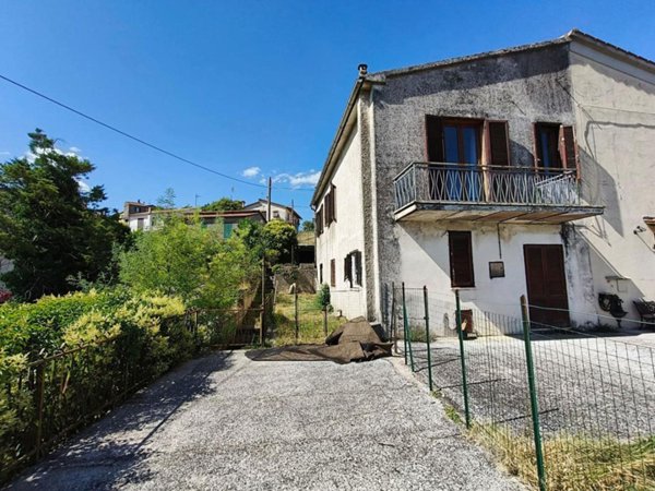 appartamento in vendita ad Amelia