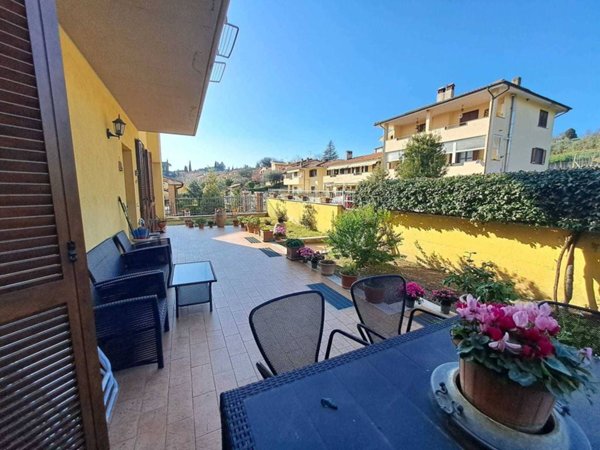 casa indipendente in vendita ad Amelia