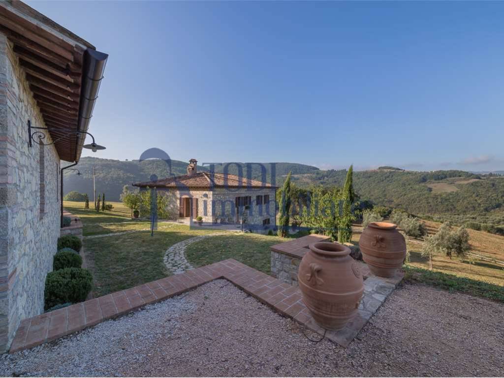 casa indipendente in vendita ad Amelia