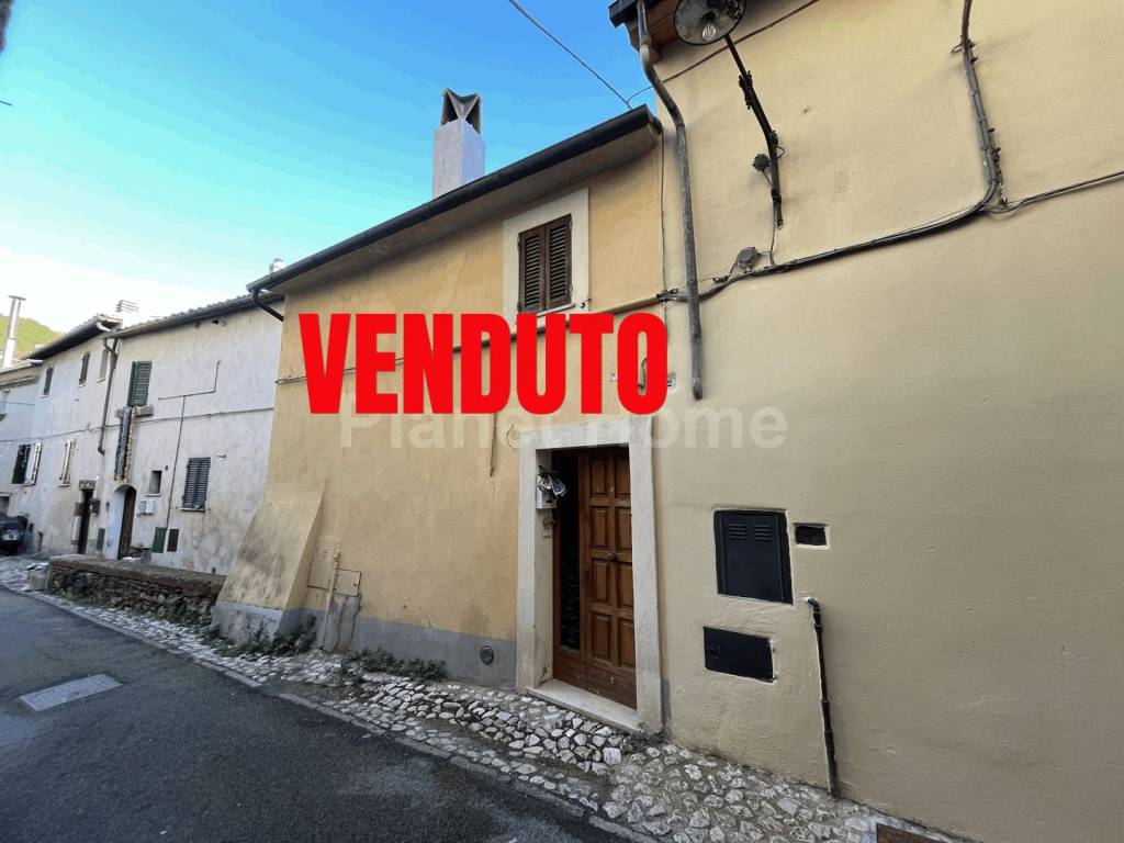 appartamento in vendita ad Amelia