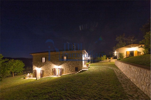 casale in vendita ad Amelia