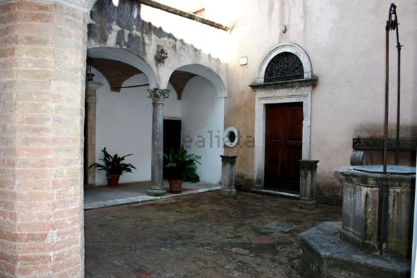 appartamento in vendita ad Amelia