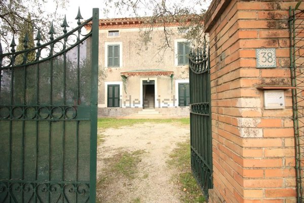 casa indipendente in vendita ad Amelia
