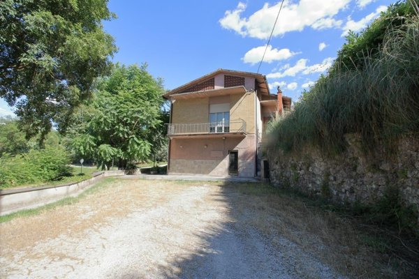 appartamento in vendita ad Amelia