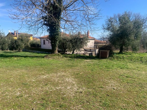 casa indipendente in vendita ad Amelia