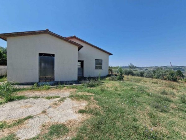 casa indipendente in vendita ad Amelia