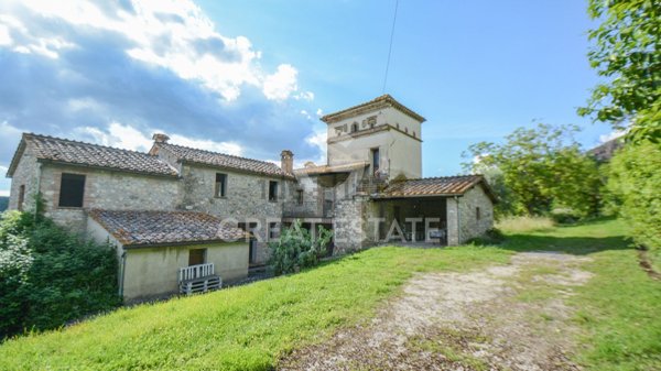 casale in vendita ad Amelia