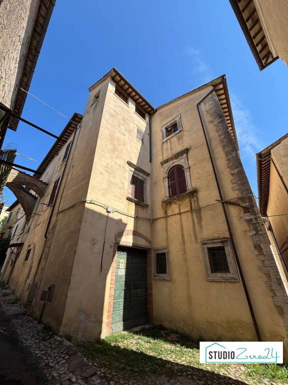 appartamento in vendita ad Amelia