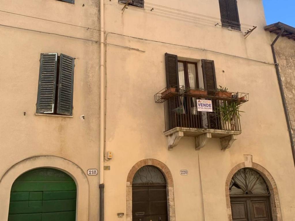 casa indipendente in vendita ad Amelia