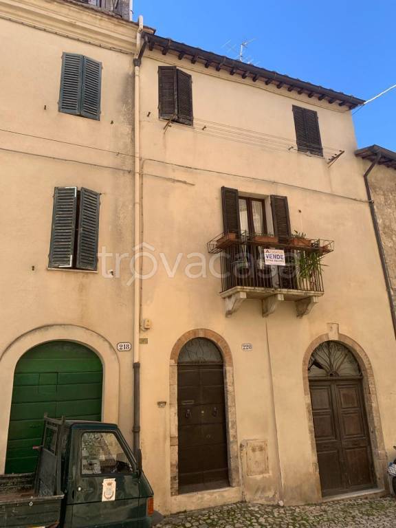 casa indipendente in vendita ad Amelia