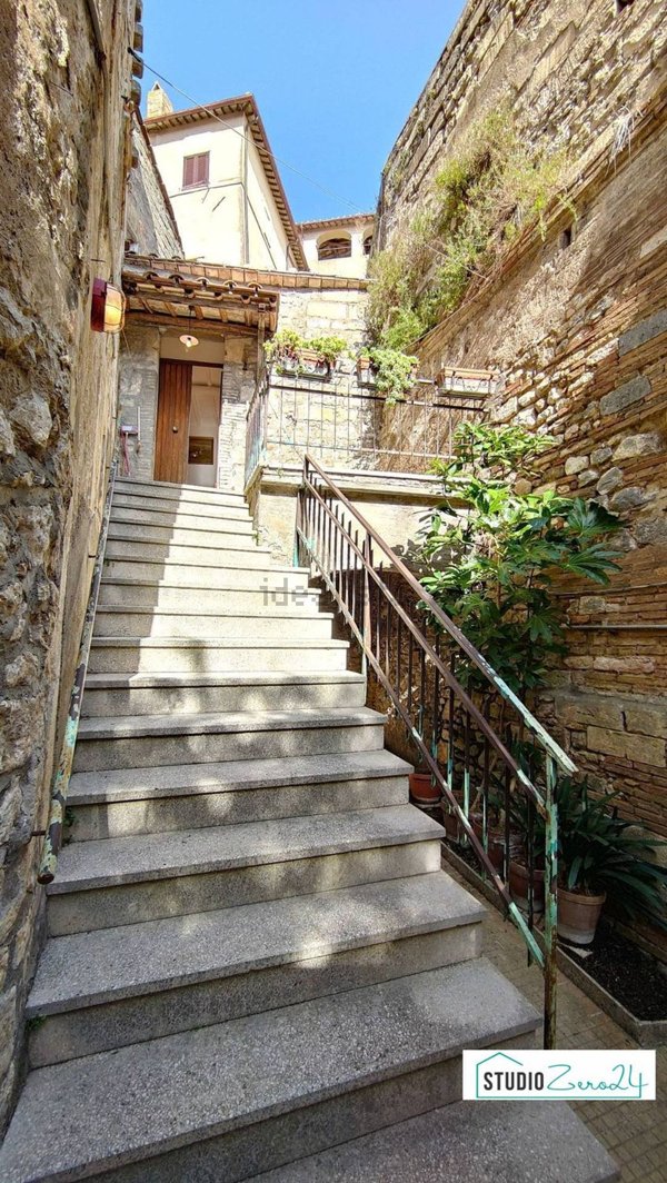 appartamento in vendita ad Amelia