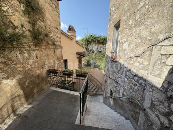 appartamento in vendita ad Amelia
