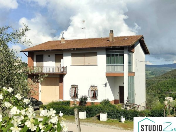 casa indipendente in vendita ad Amelia