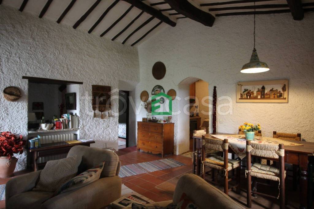 casa indipendente in vendita ad Amelia