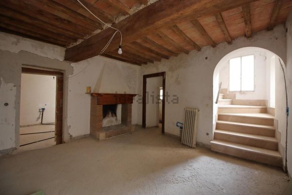 casa indipendente in vendita ad Amelia