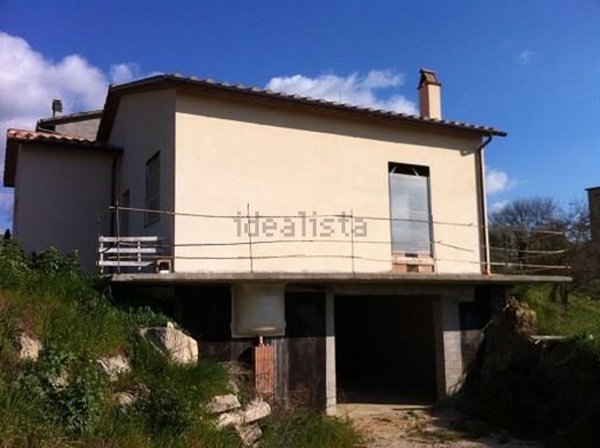 casa indipendente in vendita ad Amelia