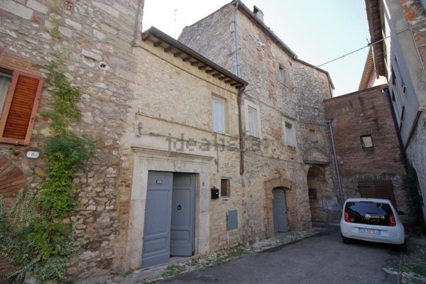 appartamento in vendita ad Amelia