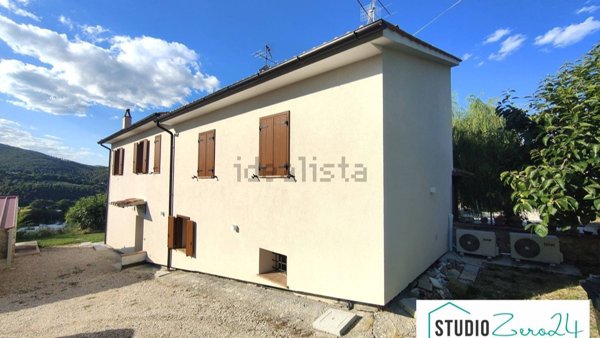 casale in vendita ad Amelia