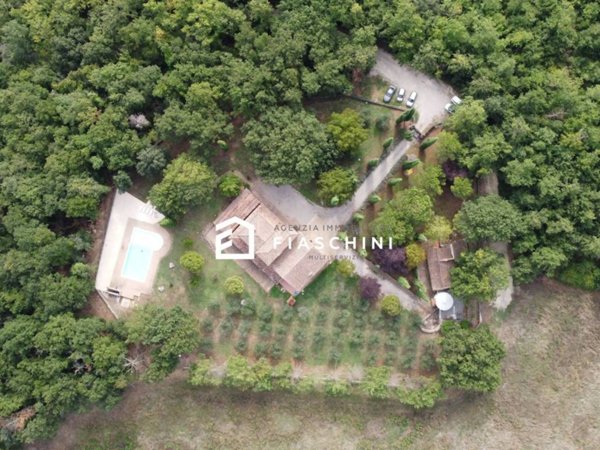 casa indipendente in vendita ad Amelia