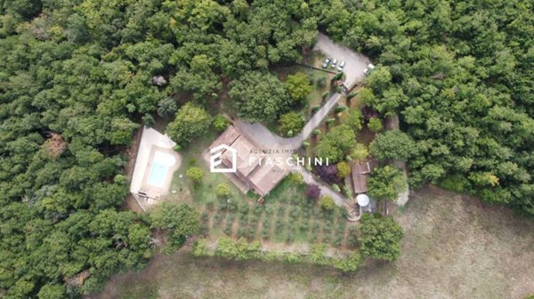 casa indipendente in vendita ad Amelia