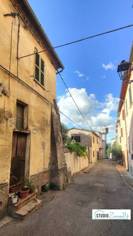 appartamento in vendita ad Amelia